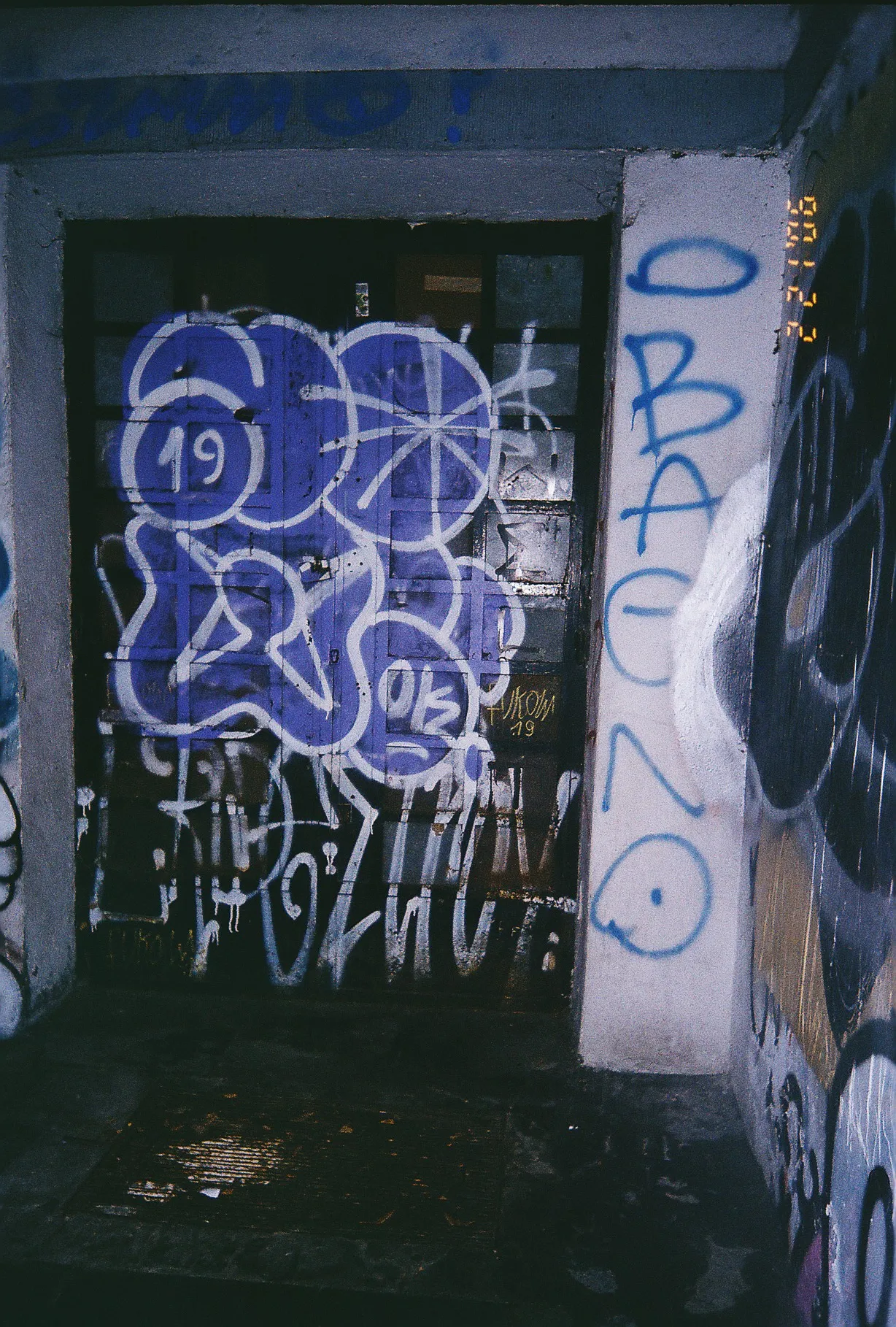 graffiti door